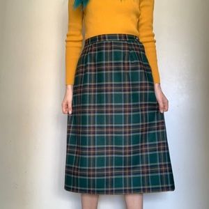 Vintage green plaid wool skirt